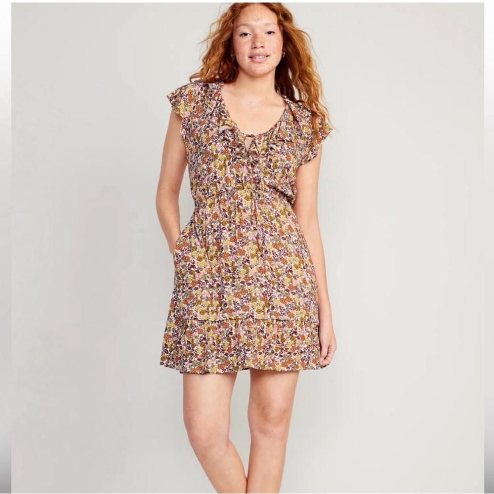 NWT!! So cute for fall! Waist-defined flutter-sleeve mini dress